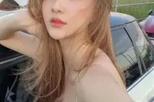 网红丹丹再翻车!印度火车没座位被她夸成一家团圆神设计！