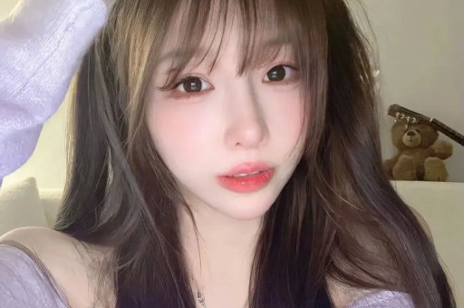 杨洋吃瓜引爆网络！明星私生活背后的吃瓜文化现象